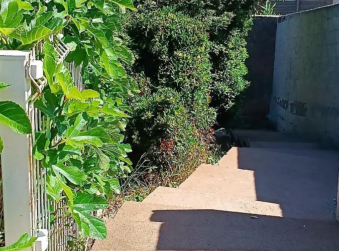 Anthėor, Vue Apartamento