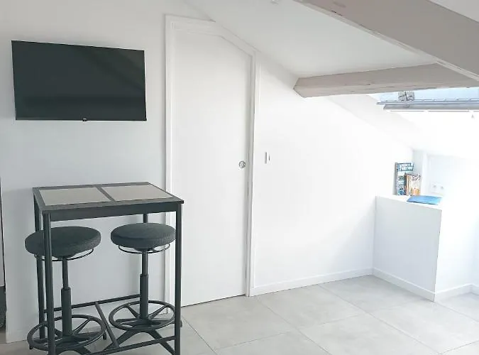 Anthėor, Vue * Saint-Raphaël